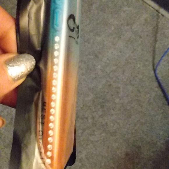 Mobile case for G7 play new not opened with glitter gell and diamond stone desig - Picture 2 of 3